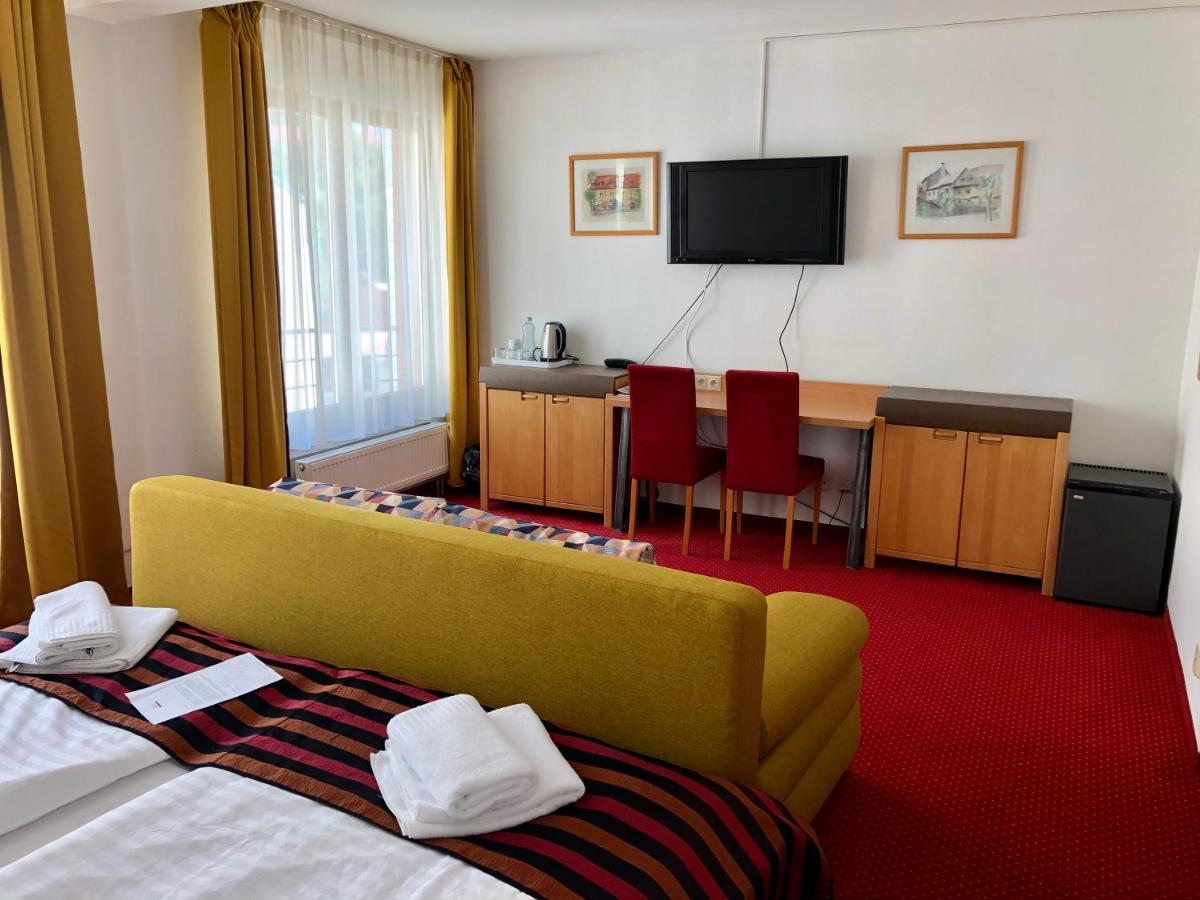 Hotel & Penzion Grand Matej Banská Štiavnica Esterno foto
