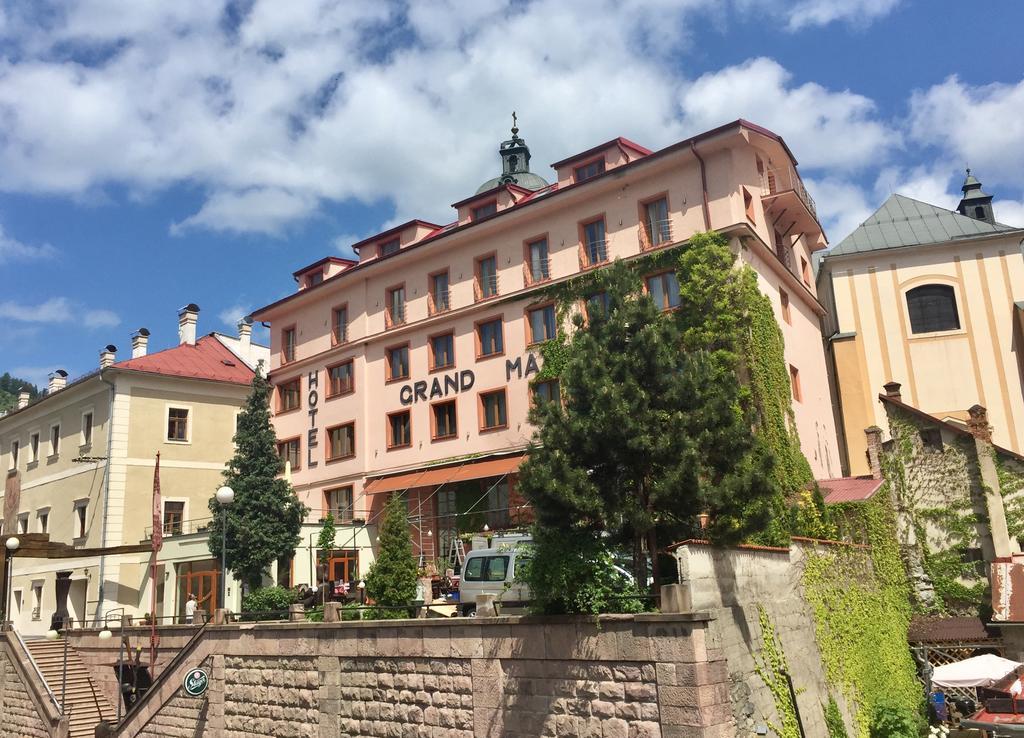 Hotel & Penzion Grand Matej Banská Štiavnica Esterno foto
