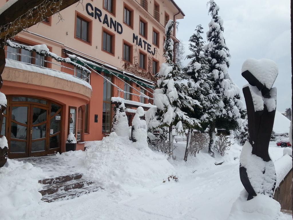 Hotel & Penzion Grand Matej Banská Štiavnica Esterno foto