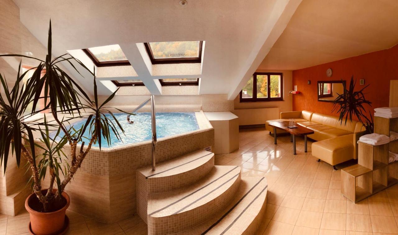 Hotel & Penzion Grand Matej Banská Štiavnica Esterno foto