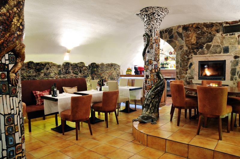 Hotel & Penzion Grand Matej Banská Štiavnica Esterno foto