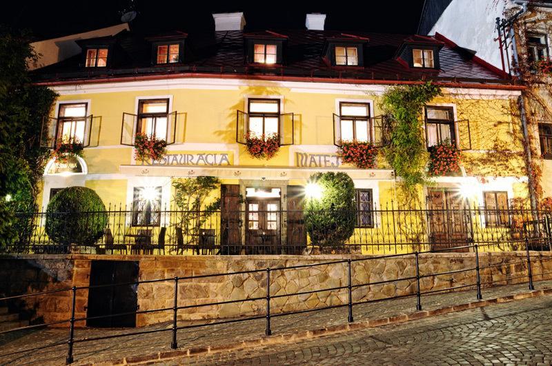 Hotel & Penzion Grand Matej Banská Štiavnica Esterno foto