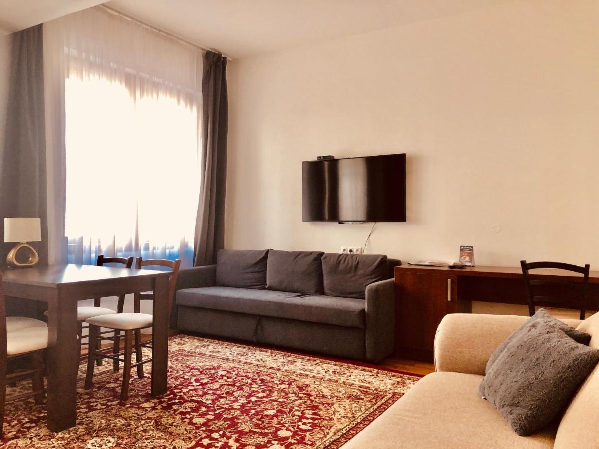 Hotel & Penzion Grand Matej Banská Štiavnica Esterno foto